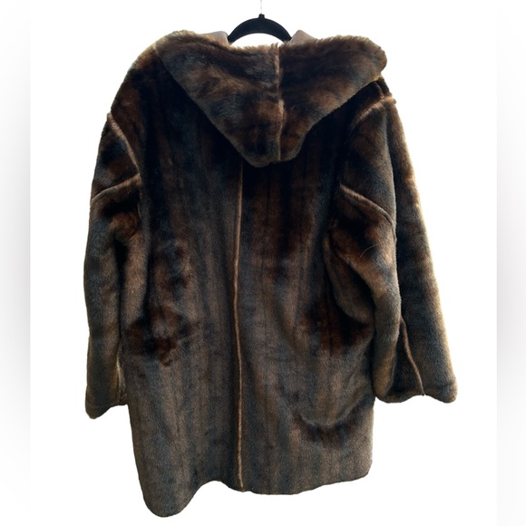 JONES NEW YORK Brown Reversible Faux Fur And Suede Women’s Coat Barley Worn Lg. - Picture 7 of 9